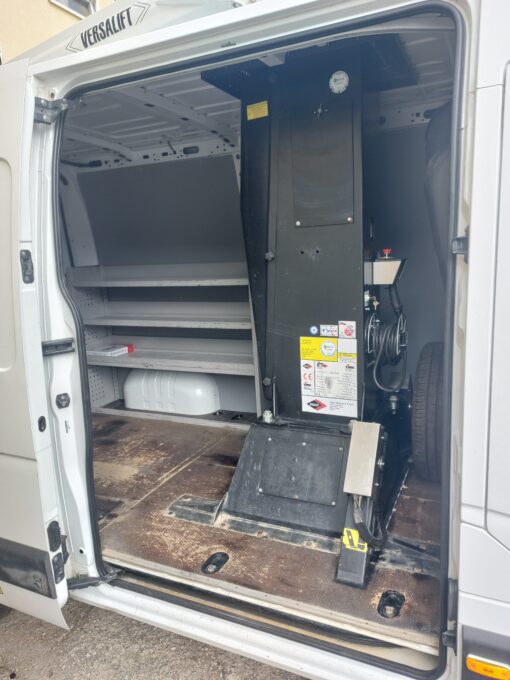 Pracovná plošina RENAULT Master 2,3dCi VERSALIFT VTL-145-F 2019 Euro6 512mh